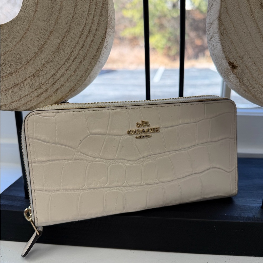 Coach Ivory Croc-Embossed Wallet